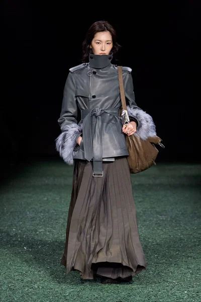 Look 46